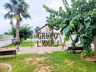 ADOSADO EN PLAYA DE ALMASSORA