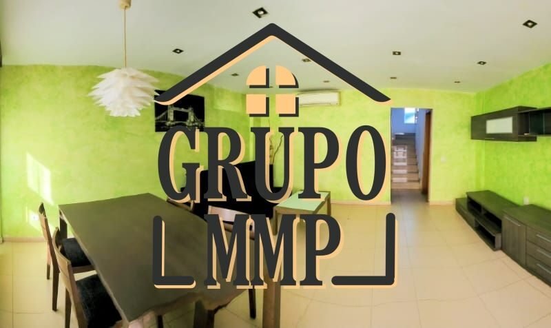 ADOSADO EN PLAYA DE ALMASSORA