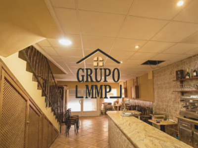 SE VENDE: Restaurante/Asador con Licencia + Vivienda de 3 Hab y Despacho. ¡Llave en Mano!
