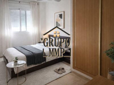 Ático en el Centro de Murcia con Garaje Grande y Vistas Despejadas