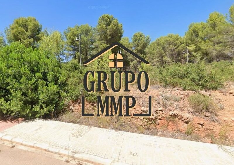 ¡Construye YA! Terreno con Proyecto y Licencia en Mas del Pi