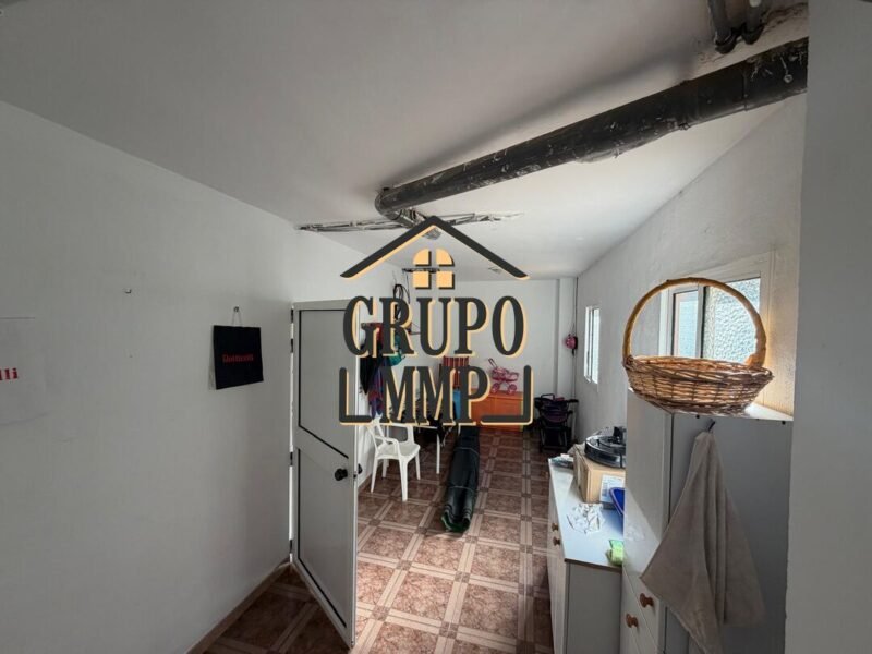 Espectacular Unifamiliar con Piscina en La Platja de Almassora: Espacio, Luz y Confort.