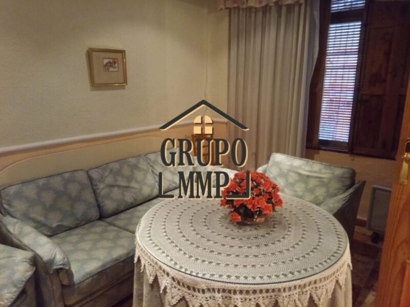 ¡Vivir a lo grande en planta baja! Casa de 203 m² con terraza y encanto en Javalí Nuevo.