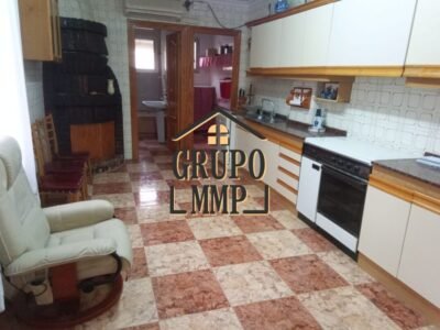 ¡Vivir a lo grande en planta baja! Casa de 203 m² con terraza y encanto en Javalí Nuevo.