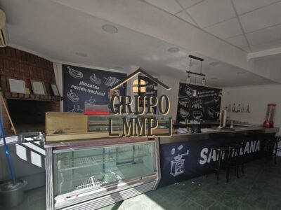 ¡OPORTUNIDAD ÚNICA! Edificio con Bar en Funcionamiento y Licencia – Junto a Av. Valencia