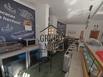 ¡OPORTUNIDAD ÚNICA! Edificio con Bar en Funcionamiento y Licencia – Junto a Av. Valencia