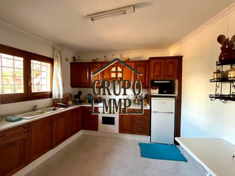 Auténtica joya de piedra con vistas infinitas: El refugio con alma que busca para su nueva vida. ¡Descúbralo hoy!