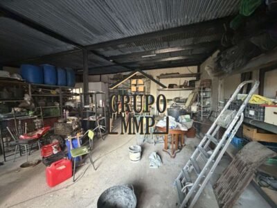 Nave estratégica y diáfana con 3.526m² de terreno rústico polivalente