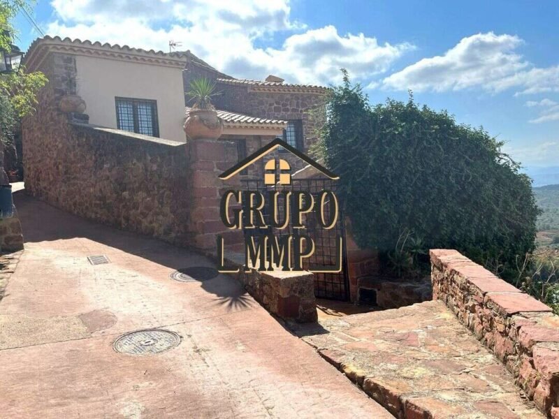 Auténtica joya de piedra con vistas infinitas: El refugio con alma que busca para su nueva vida. ¡Descúbralo hoy!