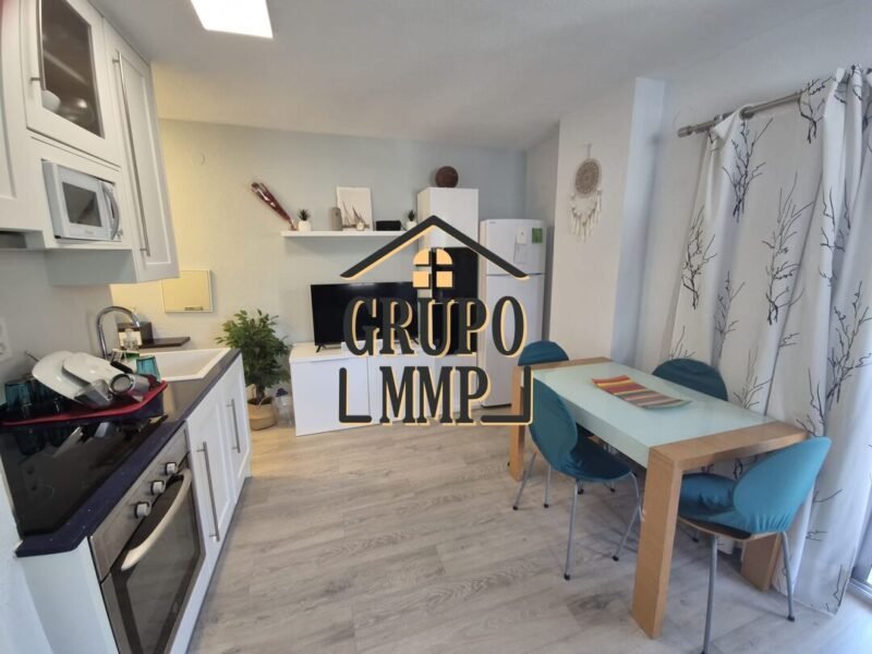 Apartamento en Playa dels Terrers: Amaneceres frente al mar