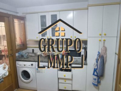 Adosado con Apartamento Independiente y Patio en Benicasim.