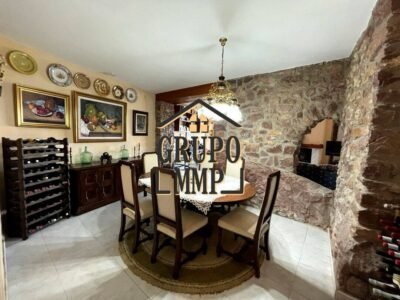 Auténtica joya de piedra con vistas infinitas: El refugio con alma que busca para su nueva vida. ¡Descúbralo hoy!