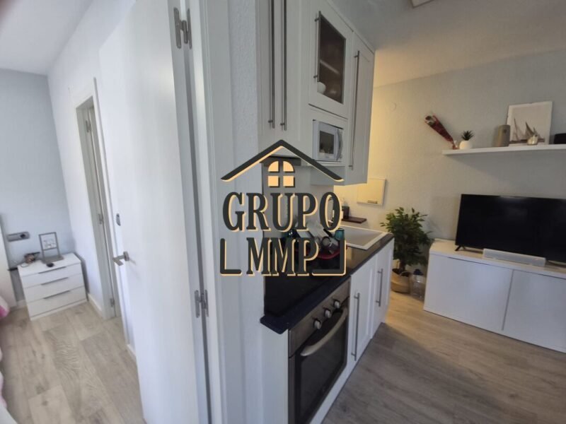 Apartamento en Playa dels Terrers: Amaneceres frente al mar