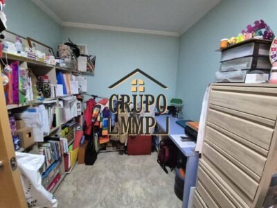¡Ahorro Energético Total! Adosado Seminuevo con Placas Solares y Gran Garaje