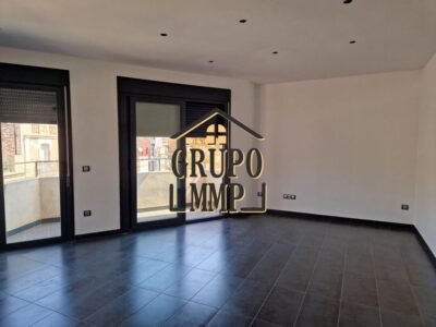 Piso luminoso y tranquilo en Torreblanca: confort para tu familia